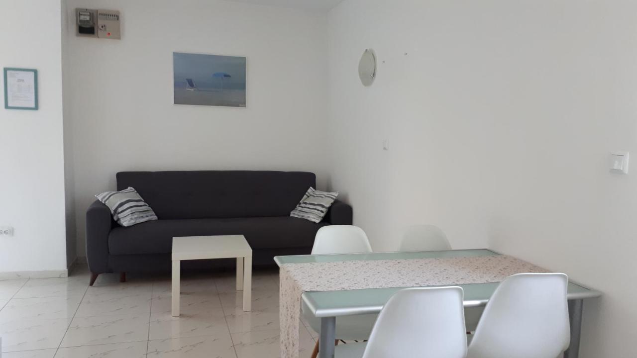 Apartment Pejnovic Malinska Ngoại thất bức ảnh